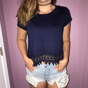 Navy blue cropped tee